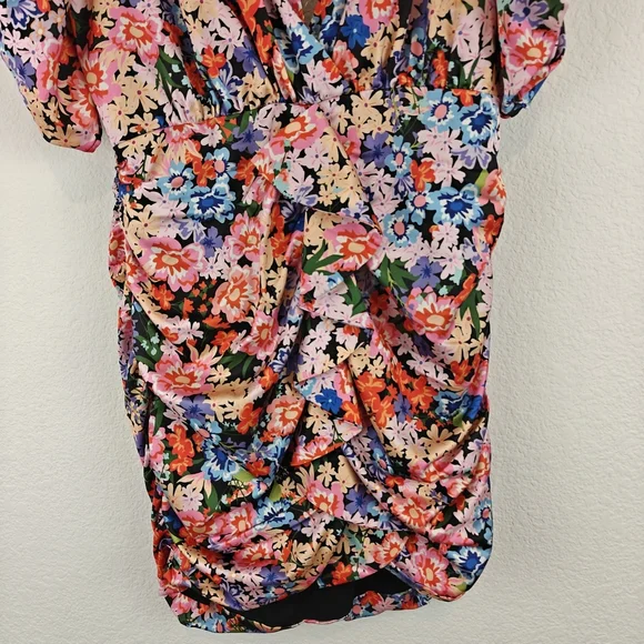 for Love & Lemons Bouquet Floral Deep V-neck Ruffle Puff Sleeve Mini Dress Sz M - Picture 7 of 16